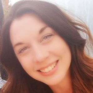 Meet your Posher, Stacy